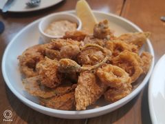 -ROAST coffee & eatery