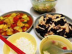 -鲸育宝宝月嫂(徐汇店)