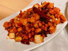 -渝信川菜 · 川味家常菜(财富购物中心店)