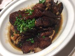 -老码头黑皮肘子锅包肉(赣水路店)
