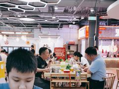 -杨老板·海鲜集市火锅·鲜切牛肉(中防万宝店)