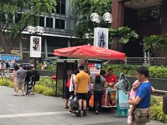 -詹爷爷乌节路街头冰淇淋