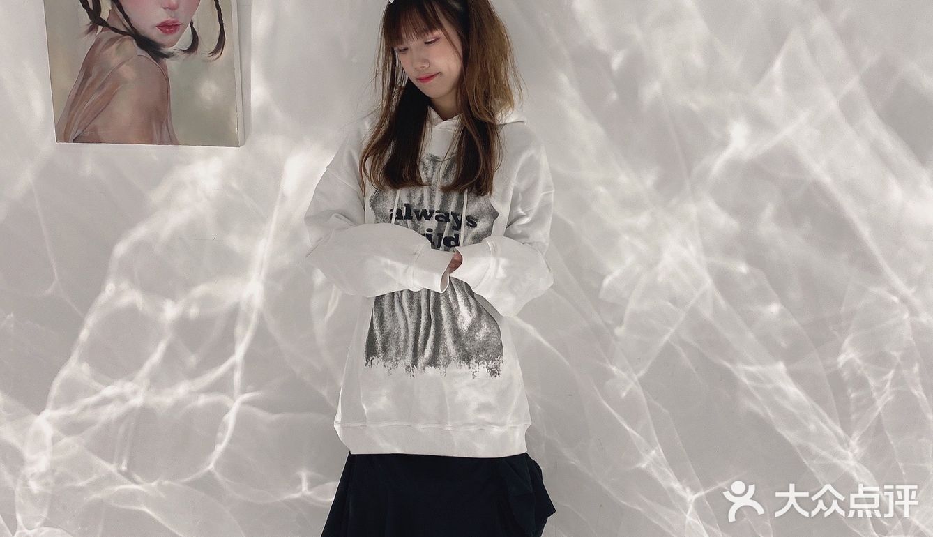 广州探店 | 画展 插花与下午茶一体的美学馆