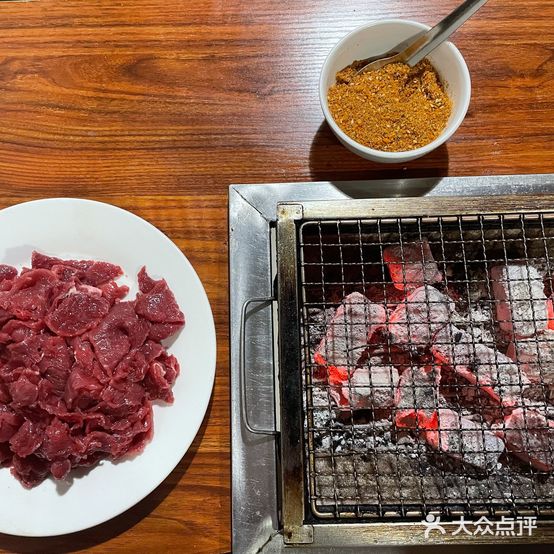 万有绿色烧烤