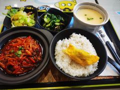 -老娘舅餐厅(黄龙体育中心店)