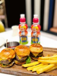 -奈尔宝家庭中心·亲子餐厅(鄞州万达店)