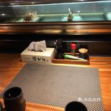 毕竟现在自助餐也竞争的激烈 涨价的涨价 也算拔草过了