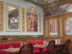 -秘密旅行Bonjour(黑金冠 江南西店)