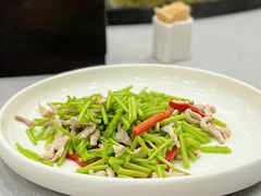 芦蒿烧肉-留芳·文旅古月楼(老街店)