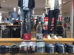 -优衣库(上海金桥太茂店)