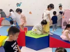 -黄浦乐烁龙鱼宝贝托育园(海潮路校区)