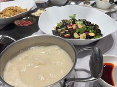 -红鼎豆捞·专注品质海鲜20年(宝丰路店)