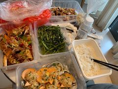 -四川小胡子海鲜(丁村万人海鲜广场店)