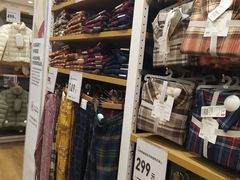 -优衣库(唐山爱琴海购物公园店)