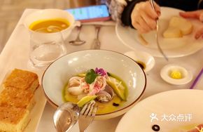 Seafood Salad with Pineapple Sauce