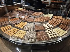 -Laderach 莱德拉(上海环贸iapm店)