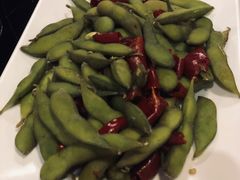 煮毛豆-何师烧烤Pro·30年老品牌·川菜·香辣蟹(太古里旗舰店)
