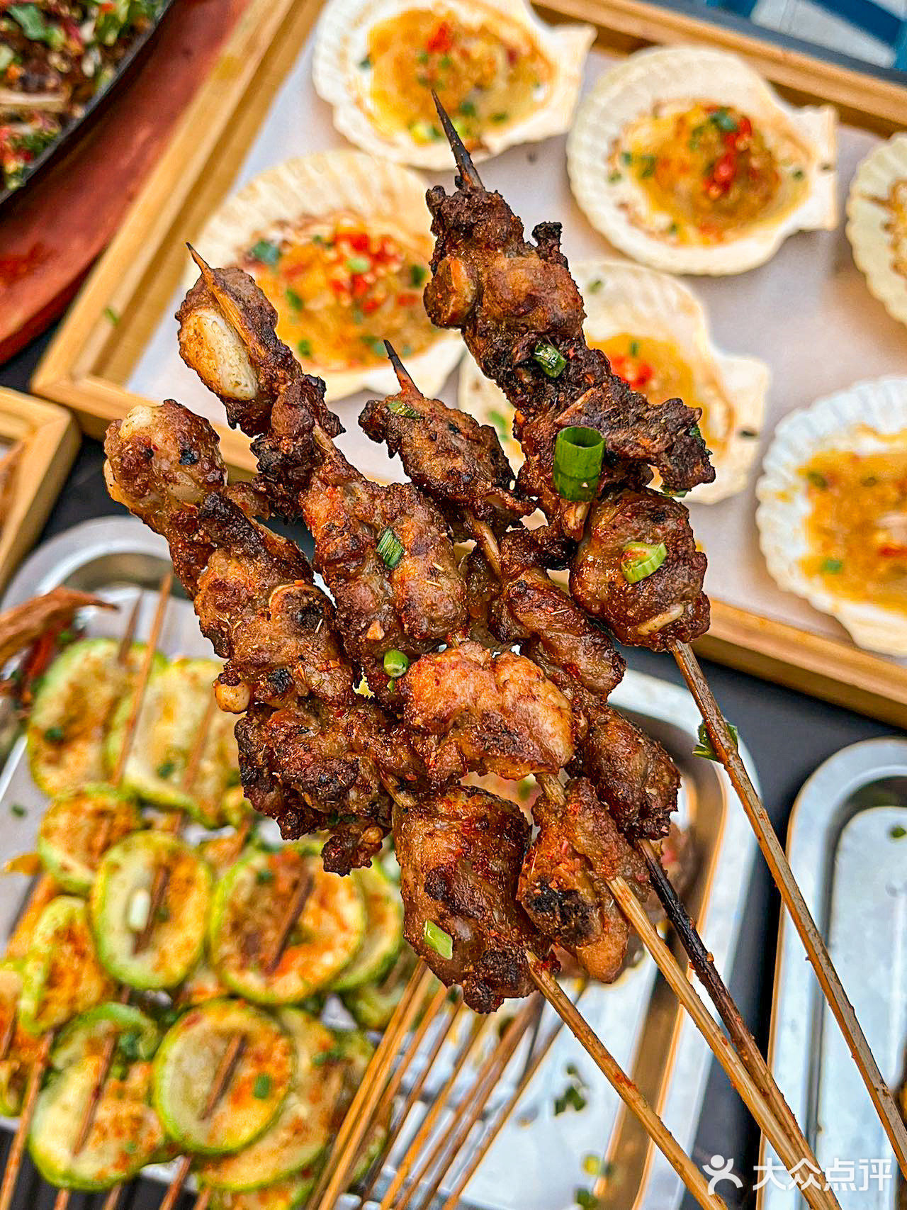 好吃到扶墙走的乐山烧烤啊！可以连吃4天！