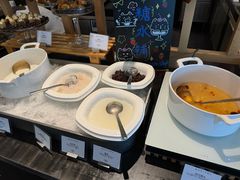 -圣丰索菲特·2 On 988 Café 自助餐厅