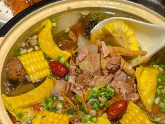 -江城小馆陕南妈妈菜·全球旅行餐厅(钟楼店)