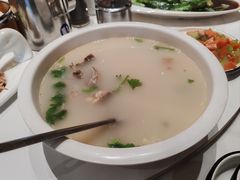 -梅利汴京烤鸭•开封豫菜地标店(东大街店)