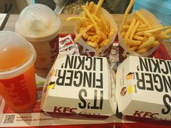 -肯德基(珠峰店)