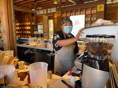 -比顿咖啡(和顺古镇店)