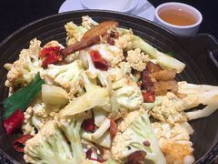 -万重锦·人文川菜馆(骡马市店)