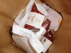 黑黑好巧三角派-麦当劳(玉桥中路店)