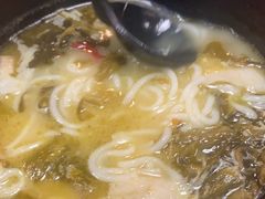 -灵芝妹子海鲜米线(瓦房店新玛特店)