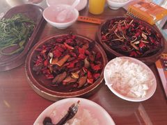 -隔壁老王·家常云南菜(花巷店)