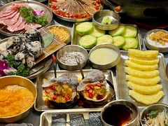 -围炉肉舍丹东海鲜烤肉·烤活鳗(步行街店)