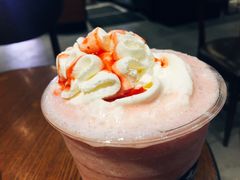 草莓白巧克力风味星冰乐-星巴克(大连柏威年店)