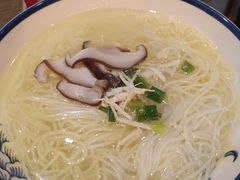 鸡汤银丝面-二孃鸡爪爪(东风路总店)