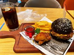 -LO CALCOW卡路力轻食主义餐厅(陆家嘴店)