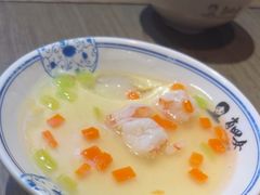 -肖四女乐山跷脚牛肉