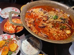 -张翻越·川渝冒菜·武汉黑鸭煲(城北万象城店)