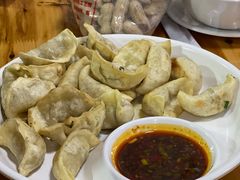 -宏兴烤鱼山庄(宣恩总店)