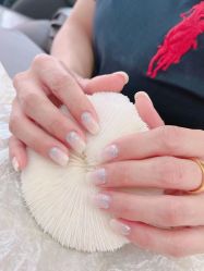 -灰姑娘美甲美睫馆