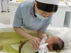 点击看大图 -爱帝宫月子中心(罗湖别墅院)