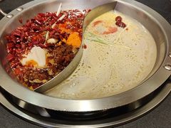 -沸炉重庆老火锅(军事博物馆店)