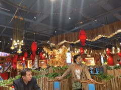 大堂-老滇山寨•云南特色菜•地方菜•民族风情歌舞表演(金碧店)