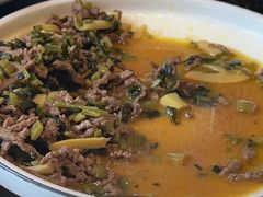 雪菜牛肉丝-食光慢宴·安吉土菜馆