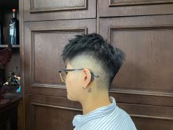 -贝勒爷专业男发