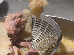 -尚尚仙·酸汤猪手·猪肚鸡火锅(华联万柳购物中心店)