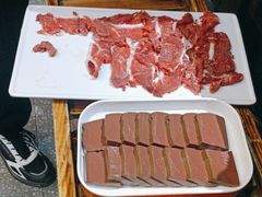 -乡土黄·鲜牛肉火锅·小龙虾(兴业街店)