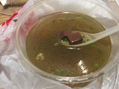 -月亮房·白斩鸡(娄山关路店)