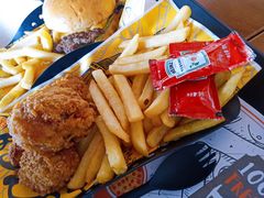 -UMAMI乌玛米披萨·汉堡·清真Halal(红岭北店)