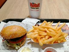 -The Habit Burger Grill 哈比特汉堡(爱琴海店)