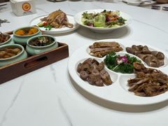 -梅利汴京烤鸭•开封豫菜地标店(东大街店)